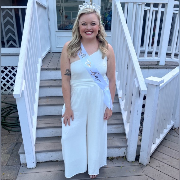 Meet the Posher - Picture 2 of 5